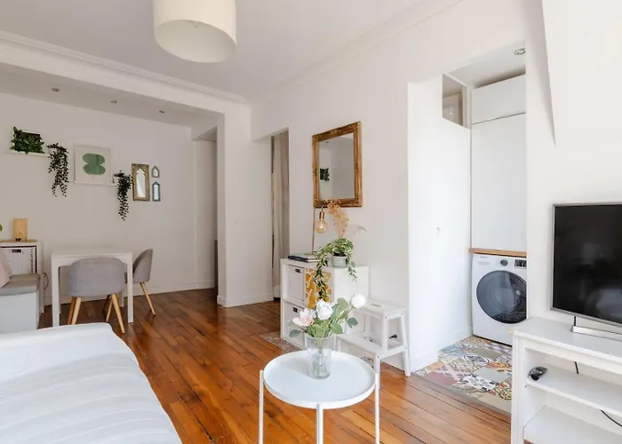 Daire Apartment Steps From Montmartre Paris