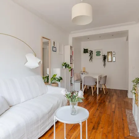 86830 Authentic Living Steps From Montmartre Appartamento *