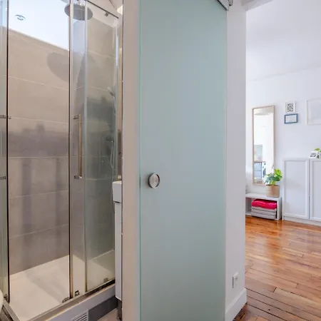 Appartamento 86830 Authentic Living Steps From Montmartre